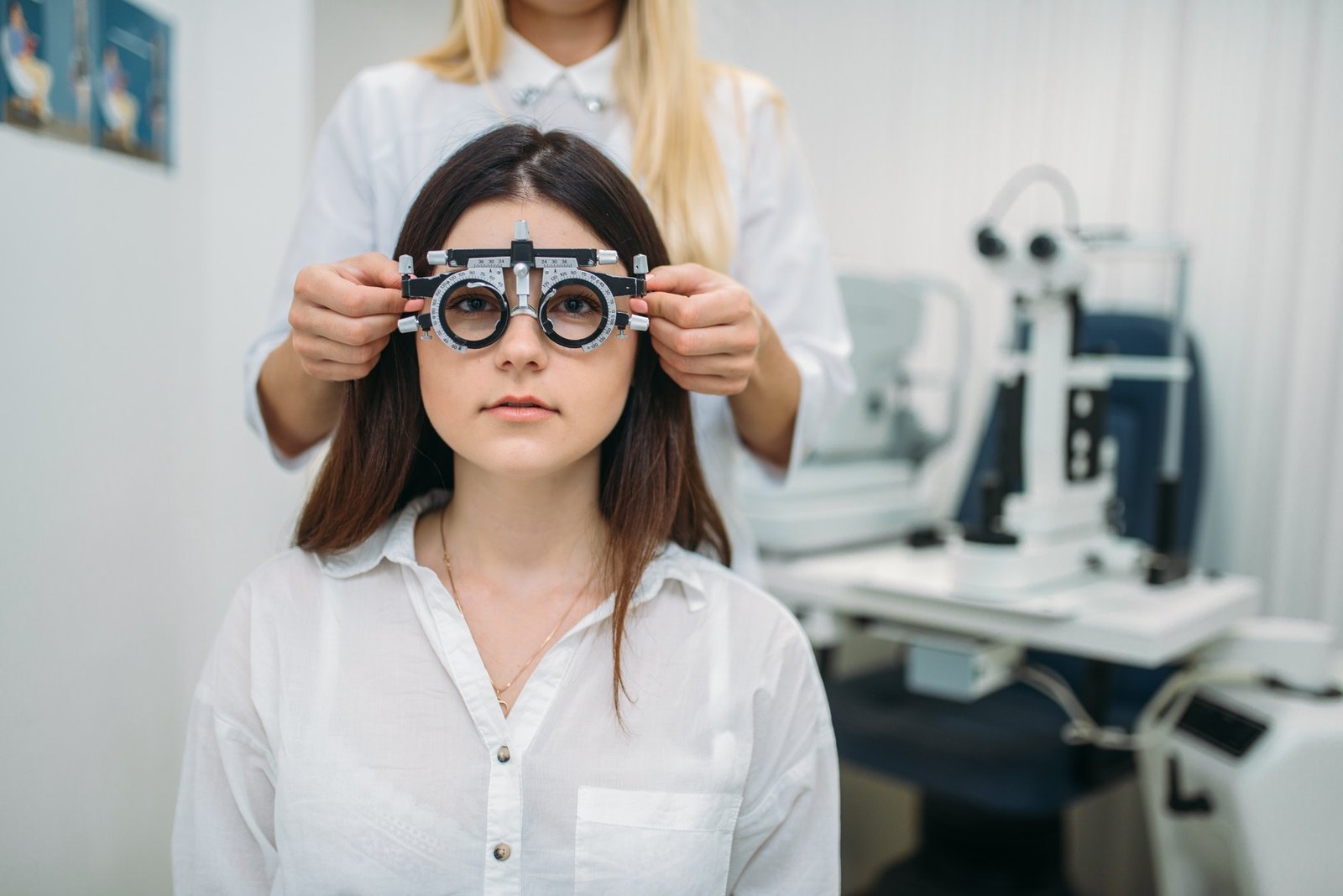 Eyesight Test Optician Cabinet Vision Diagnostic