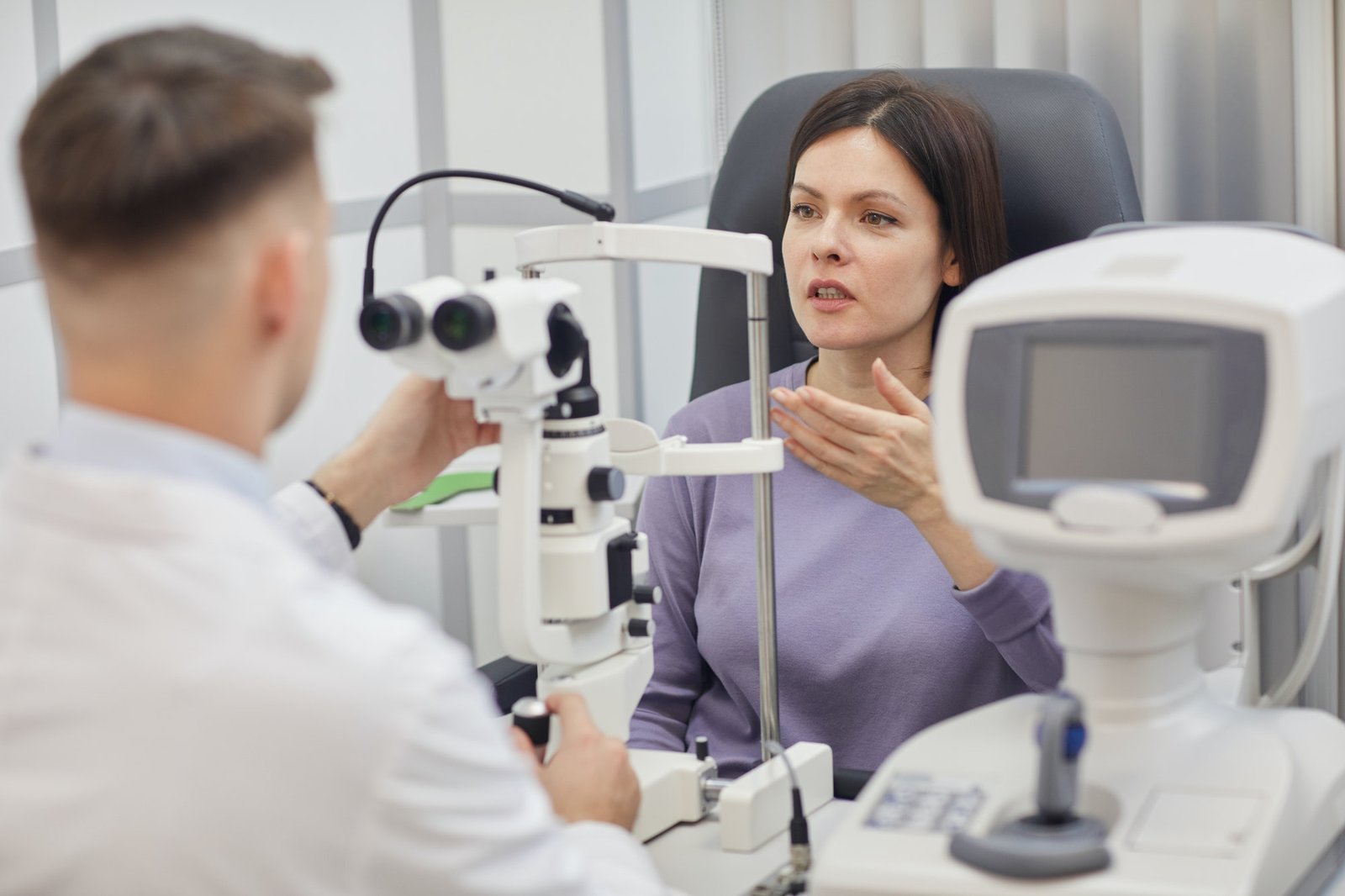 Young Woman Visiting Opthalmologist